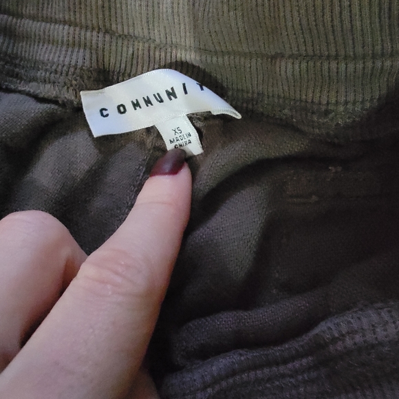 Cute cargo pants - Picture 2 of 2